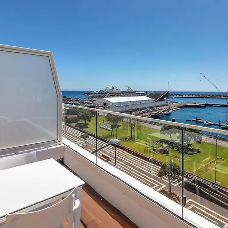 Hotel Gaivota Azores 4*