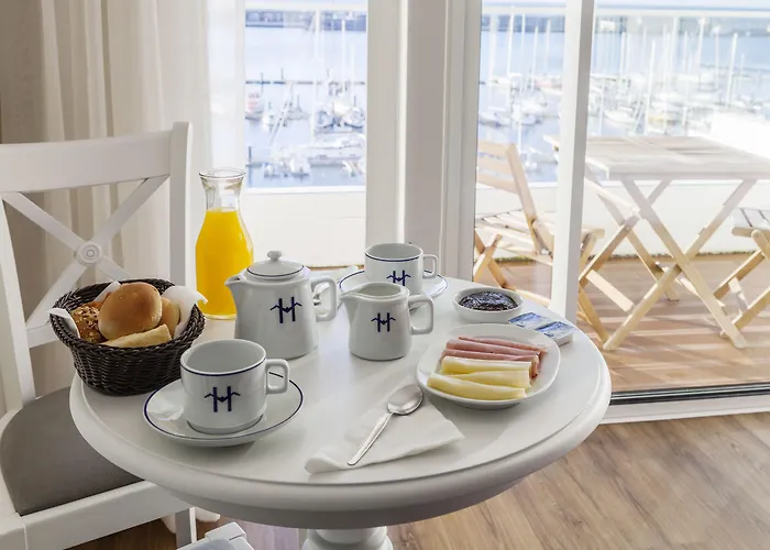 Gaivota Azores Hotel 4*