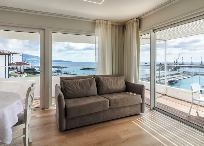 Gaivota Azores Hotel 4*