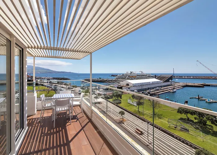 Hotel Gaivota Azores 4*